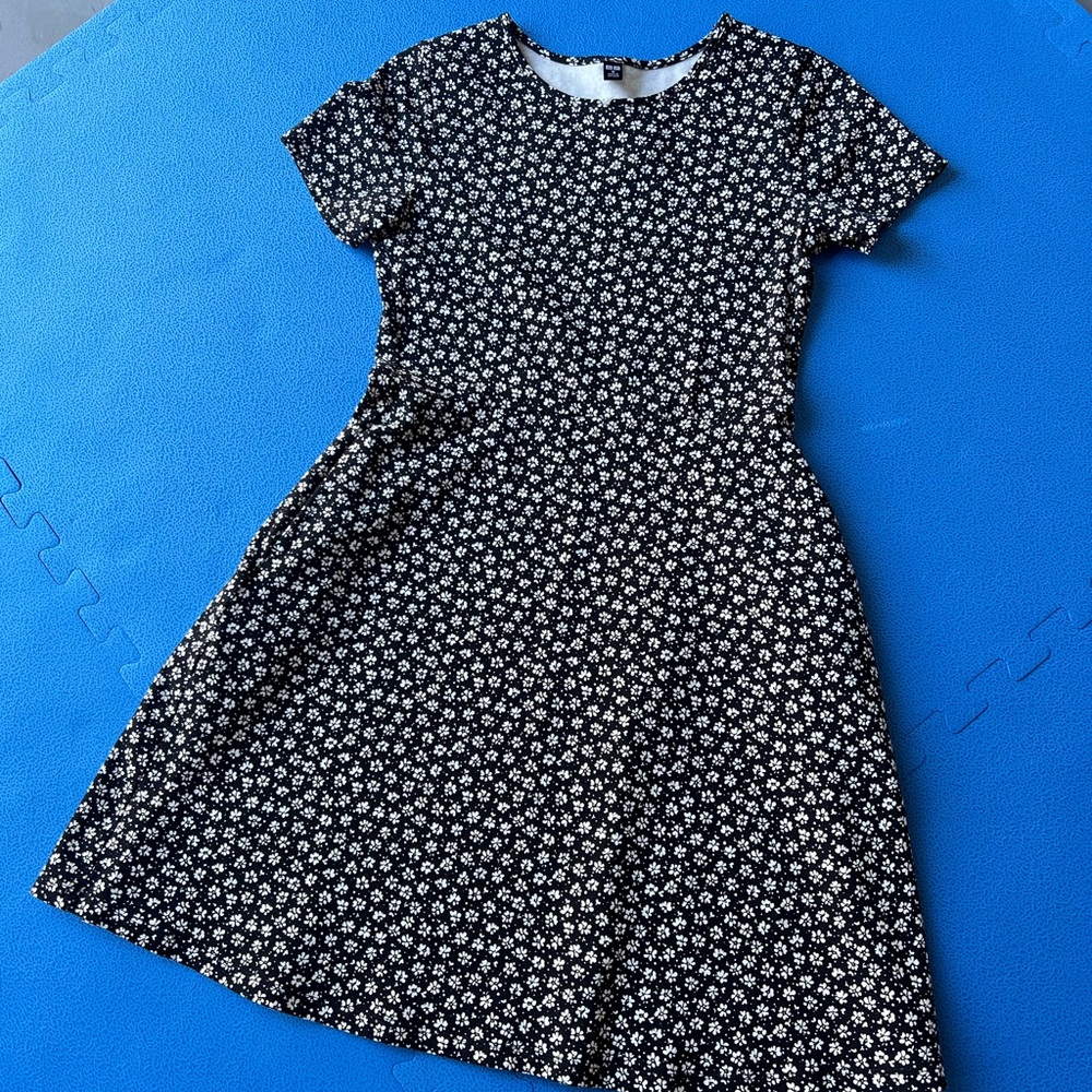 Uniqlo floral dress